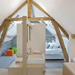 وسبا ني5ت فندق