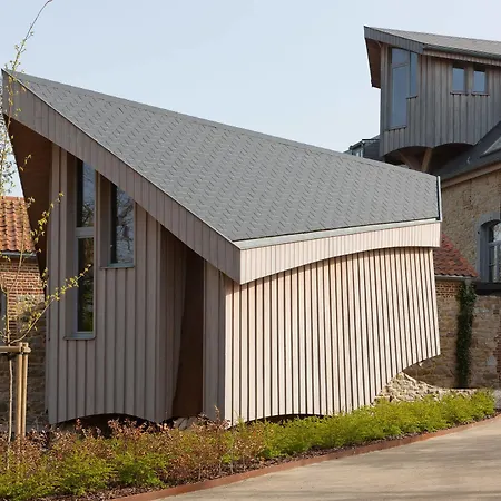 Ne5t & فندق نامور